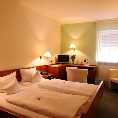 Landhotel Zum Boehm Рот Номер фото