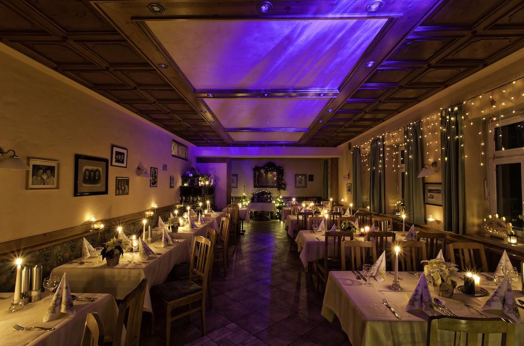 Landhotel Zum Boehm Рот Екстер'єр фото